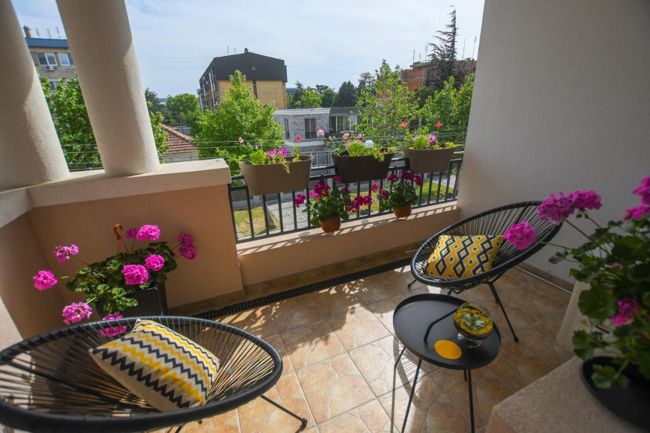 Apartment Plaza Kladovo Buitenkant foto